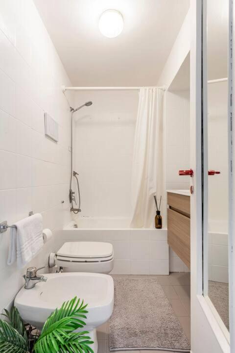 *New Apartment In The Center Мілан Екстер'єр фото